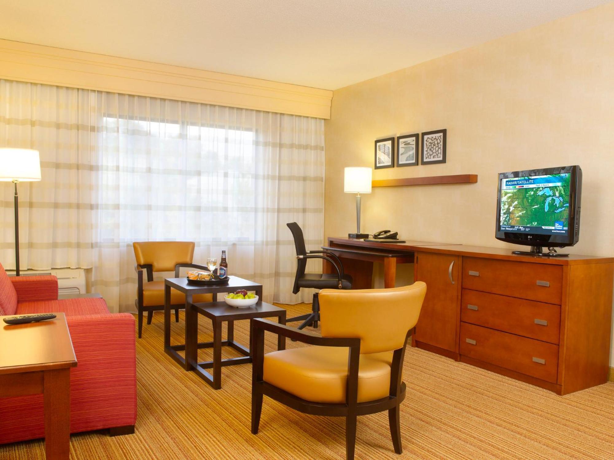 Hotel Courtyard Philadelphia/Langhorne Esterno foto